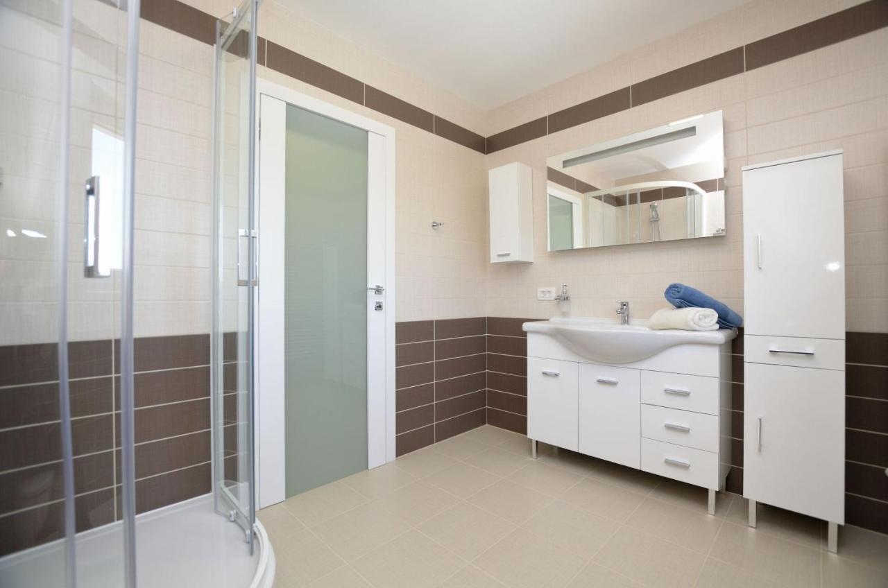 Apartments Villa Sofia Мартиншчіца Екстер'єр фото