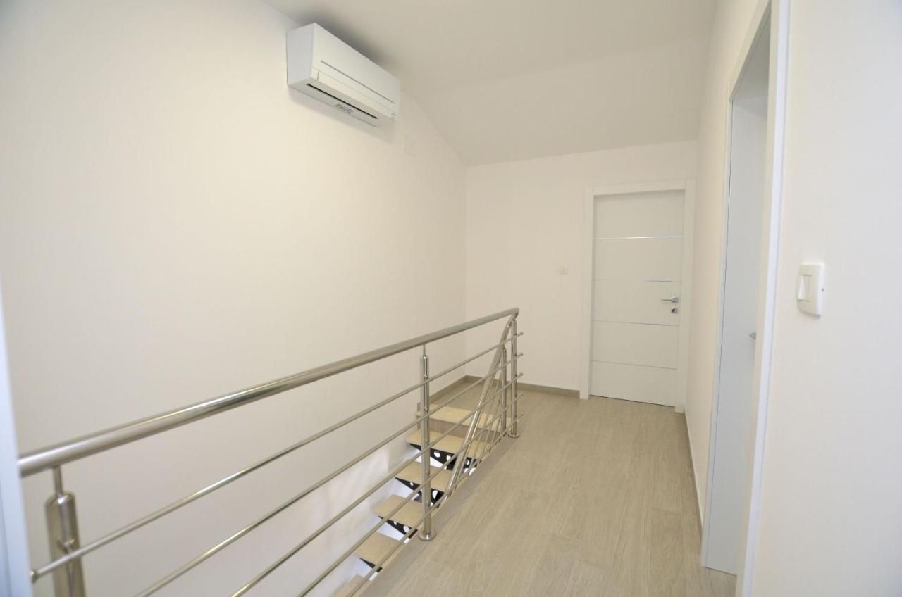 Apartments Villa Sofia Мартиншчіца Екстер'єр фото