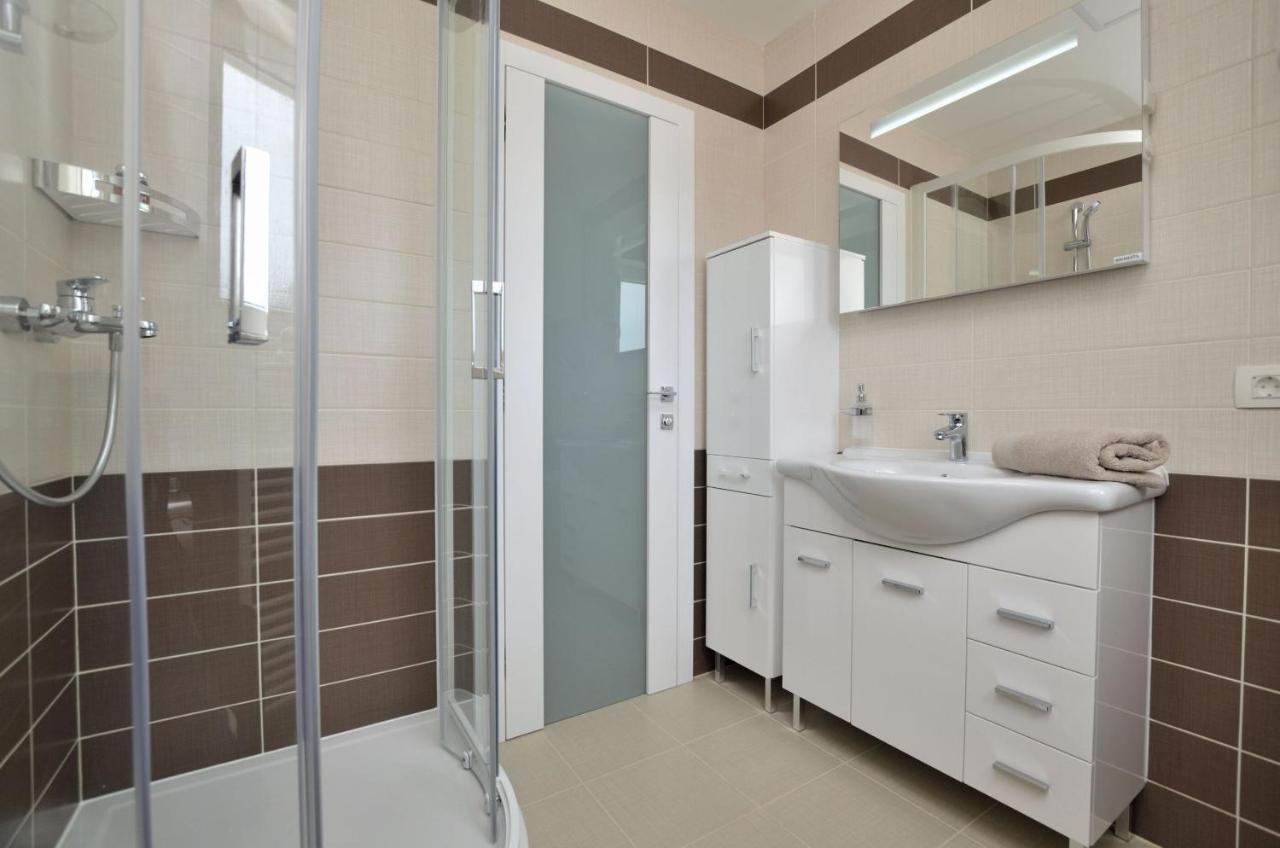 Apartments Villa Sofia Мартиншчіца Екстер'єр фото